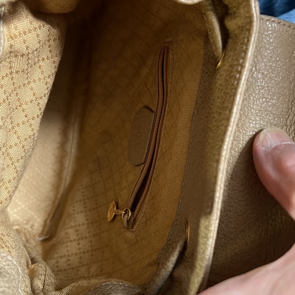 Gucci bamboo handle suede backpack - Picture 7 of 11